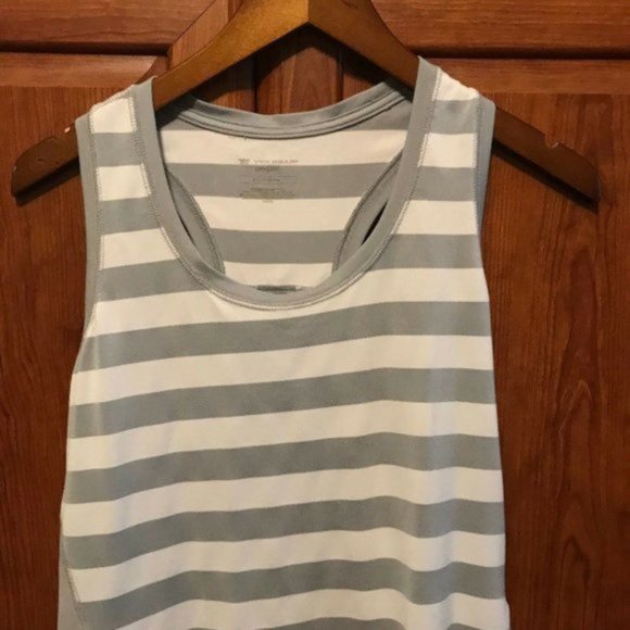 Tek Gear | DryTEK Gray Striped Workout Tank Top | Sz M - Picture 2 of 8